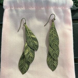 Leaf earrings